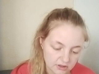 larasexgirl cute milf fucks shaved cunt