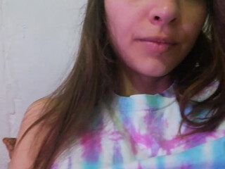 lucythealien thick mare fucks both holes