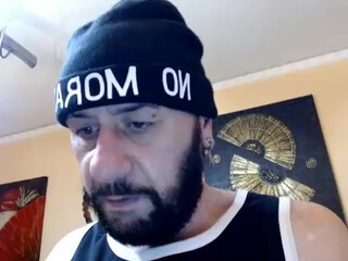 manuela9000 Busty queen