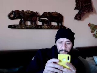 Manuela9000 Chic bitch