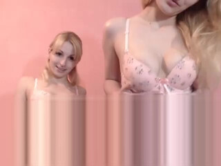 nika mika dancing at the pole