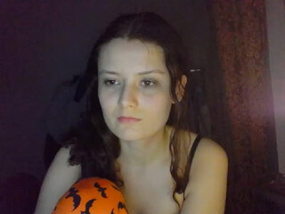 orange girl1 excellent body gives pussy