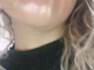 pepais Cute brunette