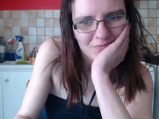 rachou1 slut fingers her pussy
