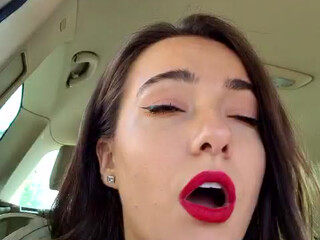 riley88 the naughty bitch jerks off with sex toys