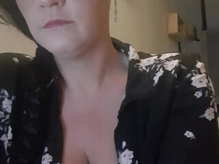 sonia4999 shy kittens jerking shaved cunt