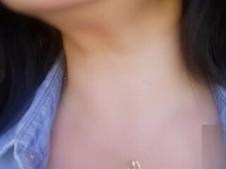 soniaextra drunk shows her tits