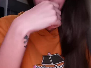 Sophiloverojas slut cums off