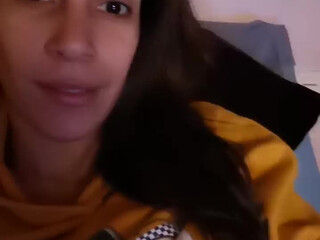 sophiloverojas blonde takes off her stockings and daubs