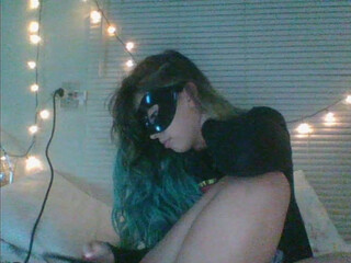 soulstrippe1 naughty trash screeches like a bitch on a mate during vaginal masturbation