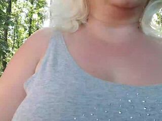 sweetysabina attractive model entertains erotic shows