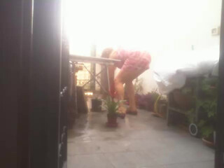 Tutta sesso vicious bitch pulls vagina with fingers