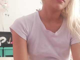 tokyoparis Busty girl