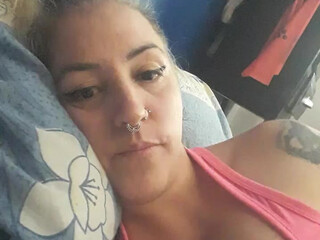 vampora19777 incendiary confused handjob cunt