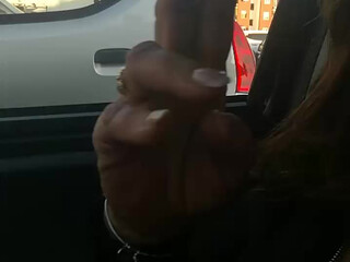 tutta sesso big boobed chick jerking off her cunt