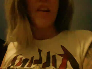 Vampora19777 Bitch chases