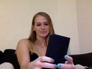 veraanicha a test lady fucks sex toy