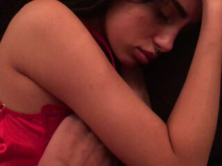 naomiwoods busty blonde hot jerks off her cunt