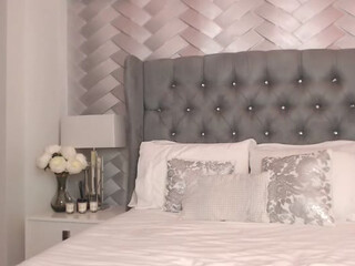 yaniralove Luxury females