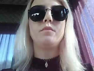 Iskorka young slut gets naked before boobs