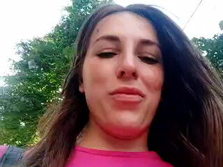 Ameliaseen gets an orgasm from jerking