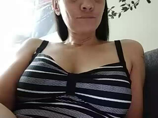 Amelie7 crazy courtesan jumps on sex toy