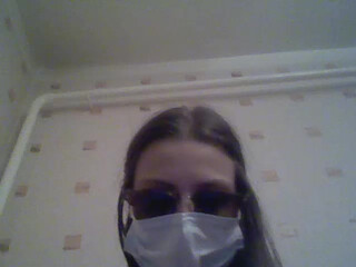 Arina199611 dick shows off her shaved cunt