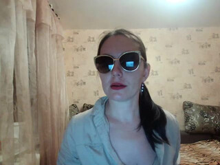 Ingrid777 Busty bitch