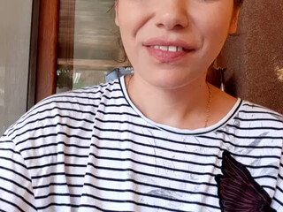 Just wonderful queen indulges in sex toy