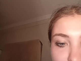 KaterinaManda Redheaded chick