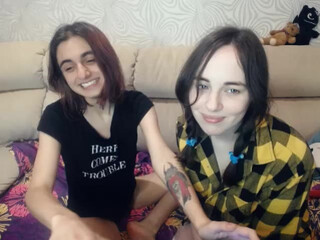 Kloffelin gets an orgasm