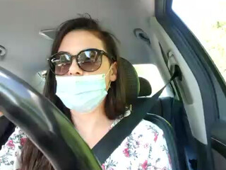 KristyMiss dark skinned lady gently jerks her pussy