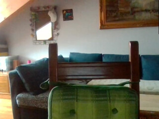 Lucestellata cute slut jerking shaved cunt