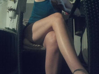 lovegame4 cute young lady puts on big tits