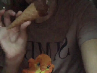 Lusi19 appetizing mare jerking her pussy with a phallus