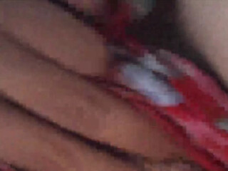 Lusi19 seductive babe fucks both holes