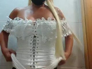 Milfbarby Busty confused