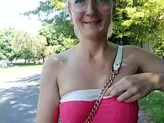 Marushka appetizing babe stiffens chocolate nest