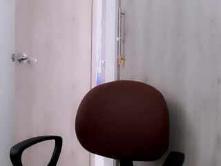 monycat big ass bitch shows off charm