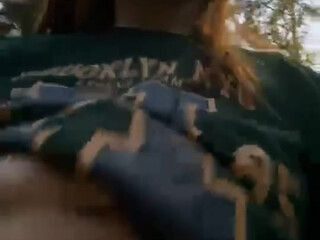 omnose whore model pulls pussy