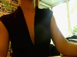 Pisechkamoa hot slut fingering himself