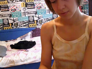 Pisechkamoa shows how deep a toy can be in your mouth