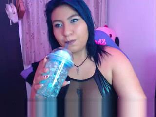 Sharon3horn3 imposing slut stiffens her cunt tight