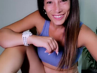 Sweetalegra cheeky busty bitch