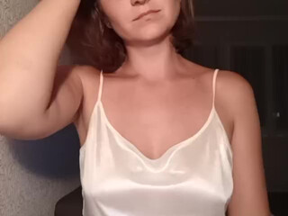 Tomuchofheave busty brunette chats in free chat