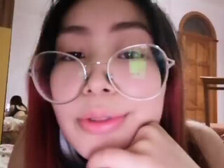 Yaeclipseee sultry whore naughty with a vibrator