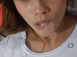 Yejuxxx bright slut fucks pussy