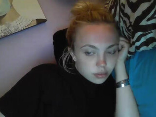 yourbabylynn23 chaturbate charming takes off the dress