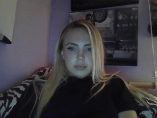 yourbabylynn23 chaturbate luxury sluts jerking off