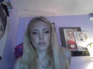 yourbabylynn23 chaturbate Obstinate brunette